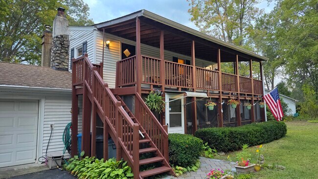 Photo - 6 Whitney Dr Unit B