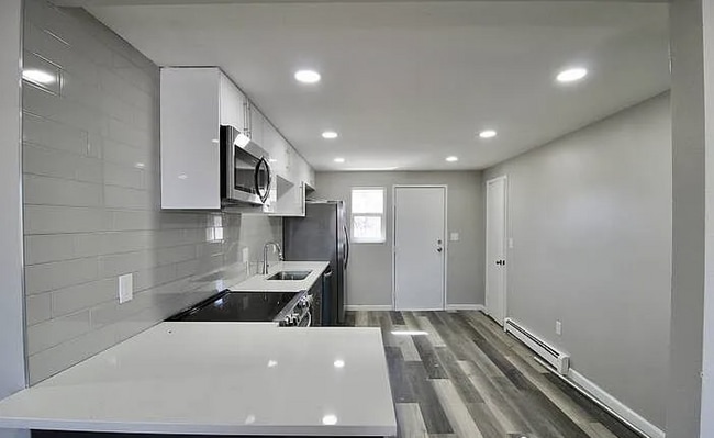 Photo - 18244 W 3rd Pl Unit 2