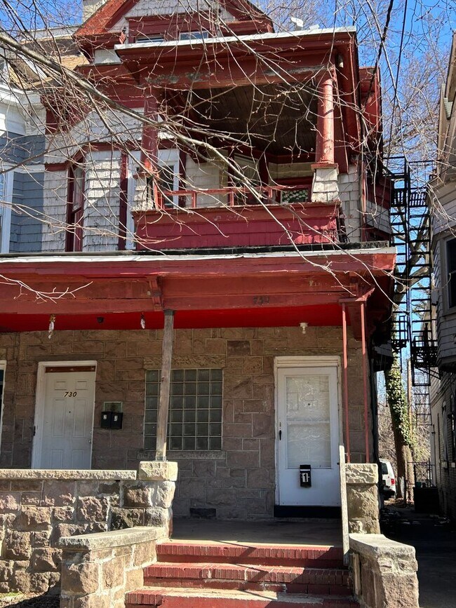 Photo - 730 W State St Unit 730 W state #1