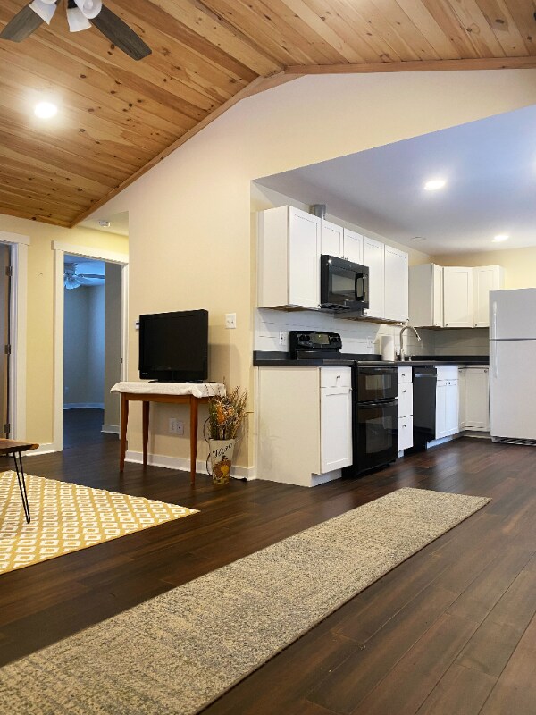 Photo - 1978 Leithsville Rd