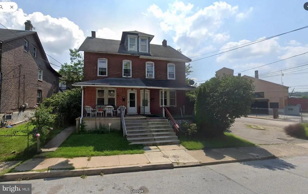 Photo - 106 Walnut St