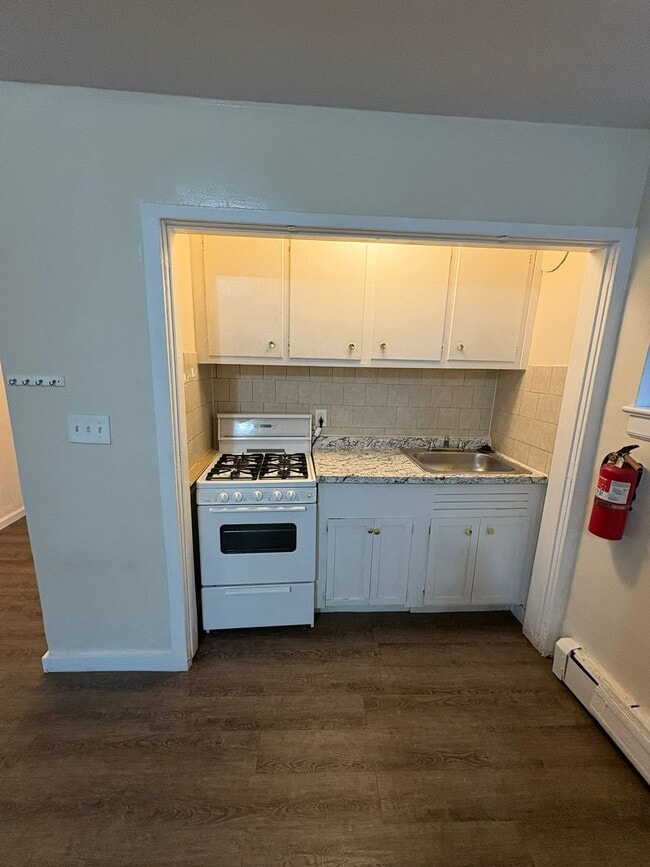 79 Hopkins Ave 2A - 91 Hopkins Pl Apartments Unit 2A