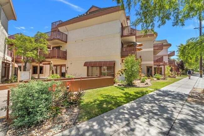 Photo - 4149 El Camino Way Unit F