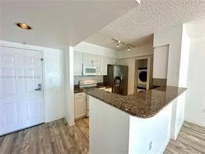 Photo - Brickell Avenue, Miami, FL 33131 - 1 BR 1 BA condo