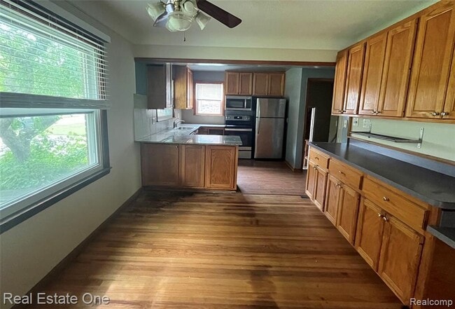 Photo - 10053 Royal Grand Ave