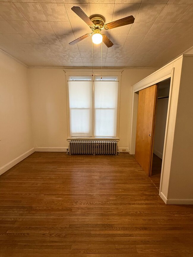 Photo - 114 W Harrisburg Ave