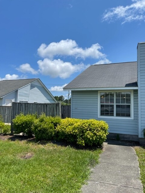 Photo - 122 Witten Cir