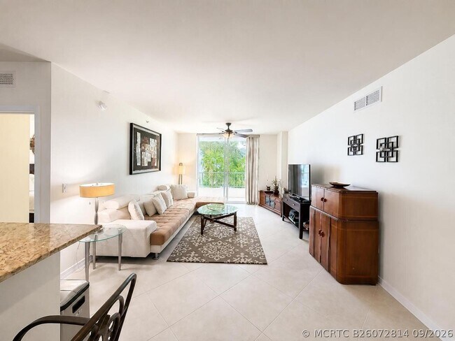 Photo - 625 Casa Loma Blvd Unit 609
