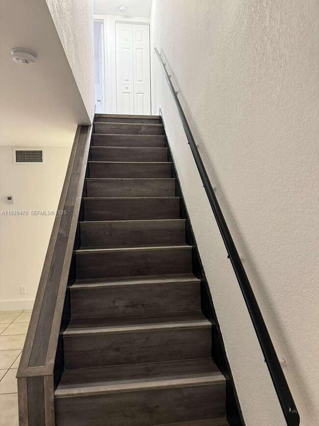 Photo - 837 NW 46th Ave