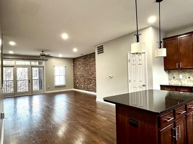 Photo - 283 Hugh Shelton Loop