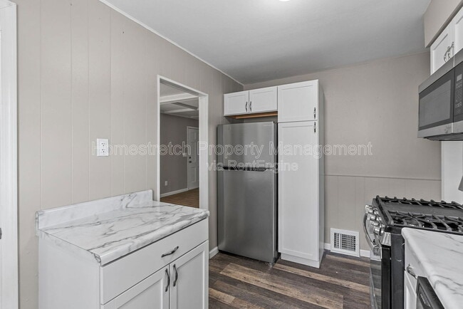 Photo - 9517 Lydell Dr