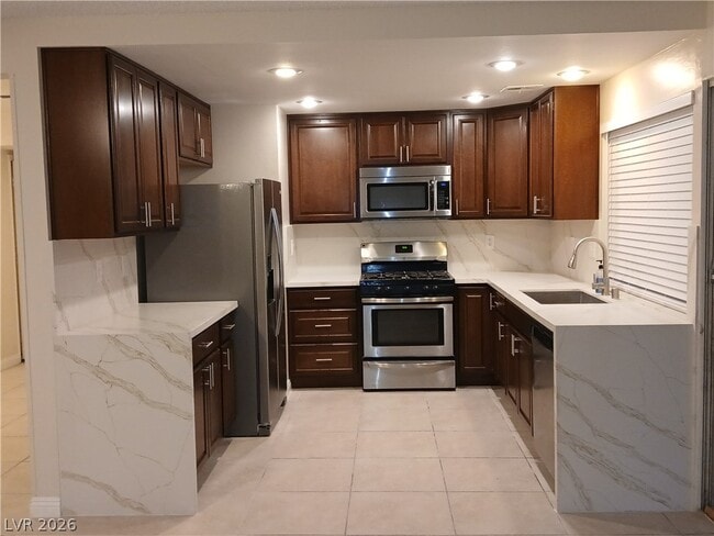 Photo - 4015 Ridgewood Ave