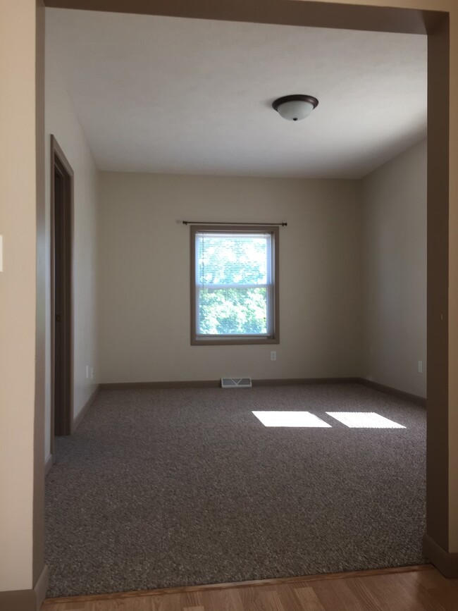 Living room - 1311 1st Ave S Unit UpperapartmentB