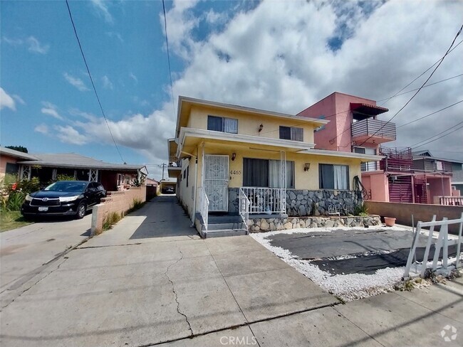 Building Photo - 4465 W 142nd St Rental