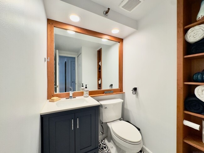 Photo - 25 Grand St Unidad APT 211
