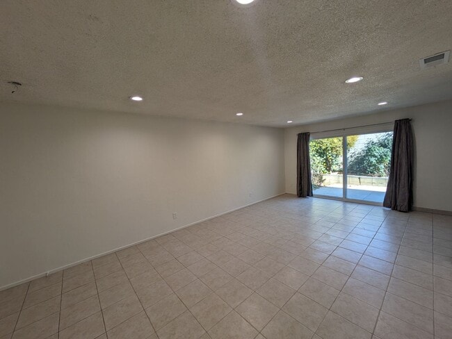 Photo - NEWLY REMODELED!!!!!One bedroom One Bath Unit