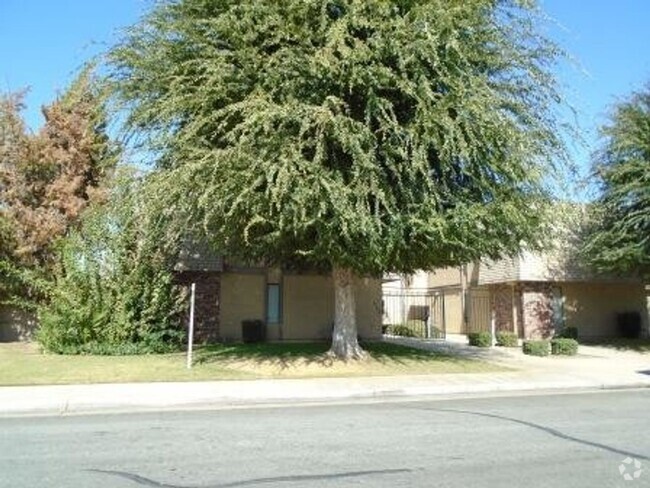 Building Photo - 817 Deseret Way Unit A Rental