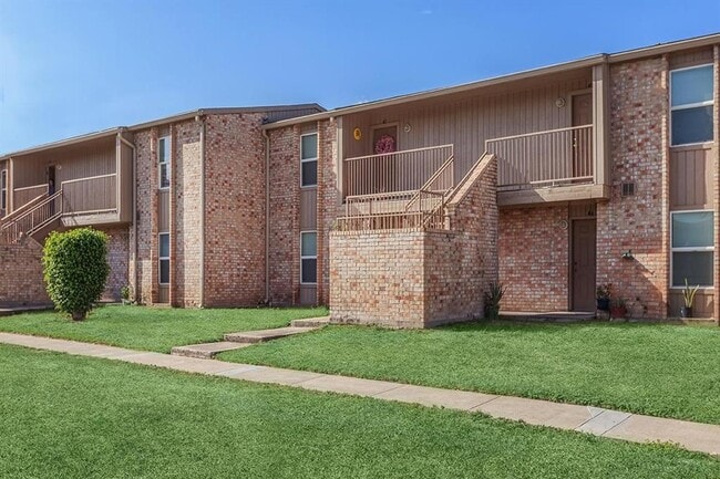 Building Photo - 2401 La Vista Ave Unit 48 Rental