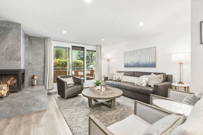 Photo - 1024 E Hopkins Ave Unit FL1-ID1021504P