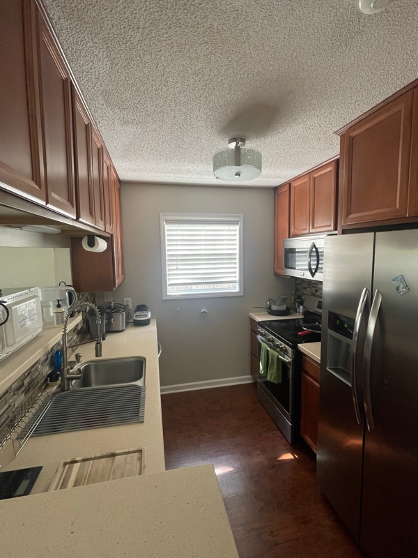 Photo - 214 Foxchase Ln