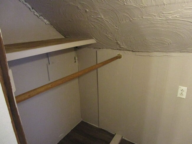 Photo - Vattier 1124-1126 Unit Vattier 1126 #Attic