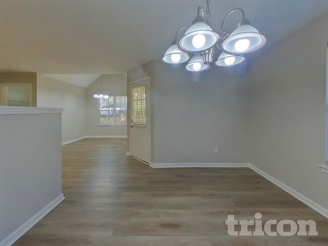 Photo - 845 Overlook Trail