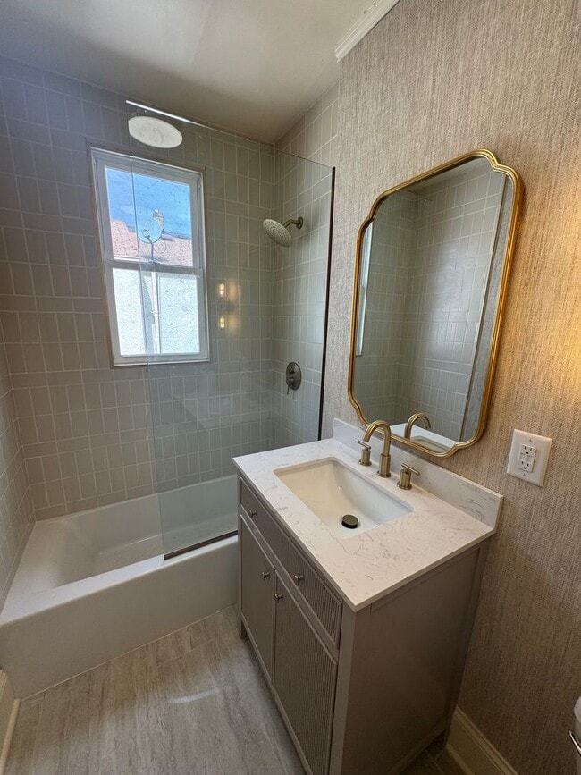 Photo - 1618 Washington St NE Unit 1618 Washington St NE, 2