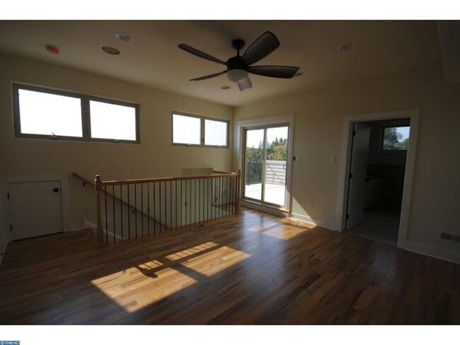 Photo - 242 Krams Ave