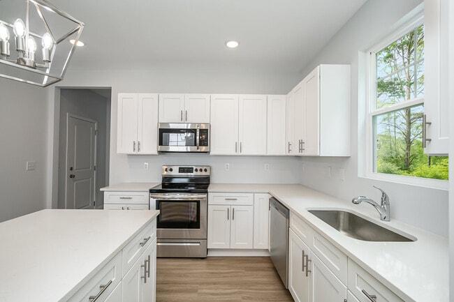 Photo - Hadley Crossing