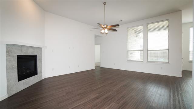 Photo - 3031 Aqueduct Ave