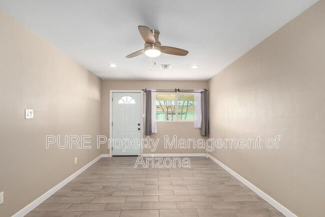 Photo - 3237 N 66th St Unidad 4