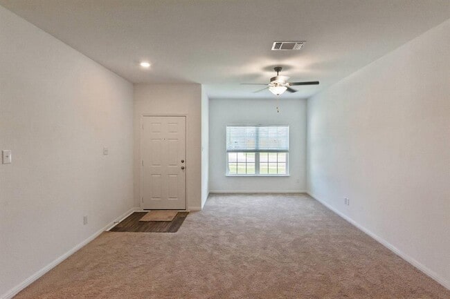 Photo - 16429 Farmhouse Ln