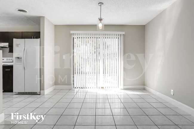 Photo - 707 SW 74th Ave