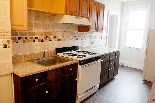 Photo - 477 Merrick Rd