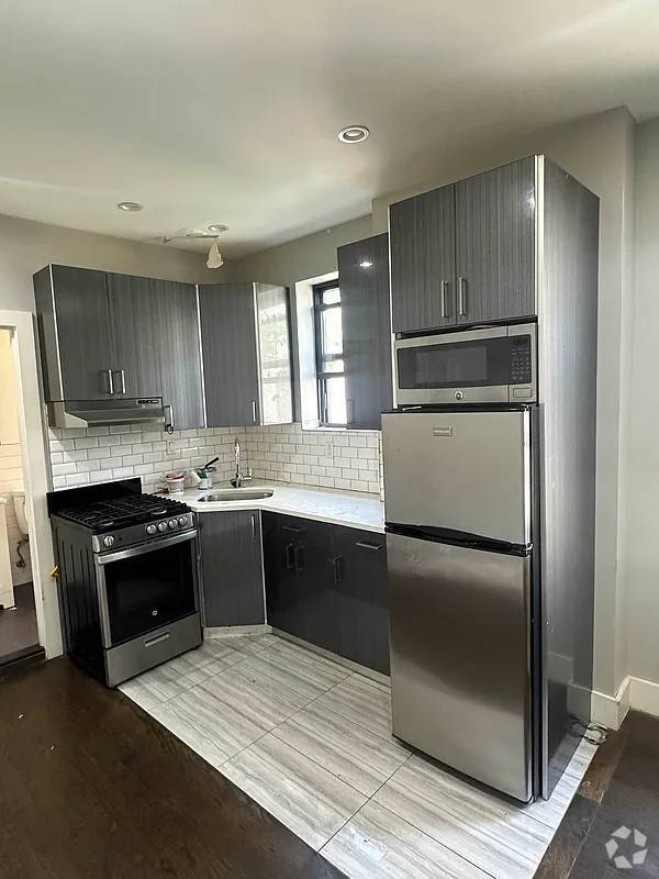 Building Photo - 1814 Fowler Ave Unit 6 Rental