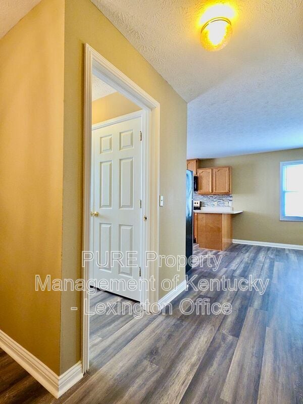 Photo - 1322 Lancaster Rd