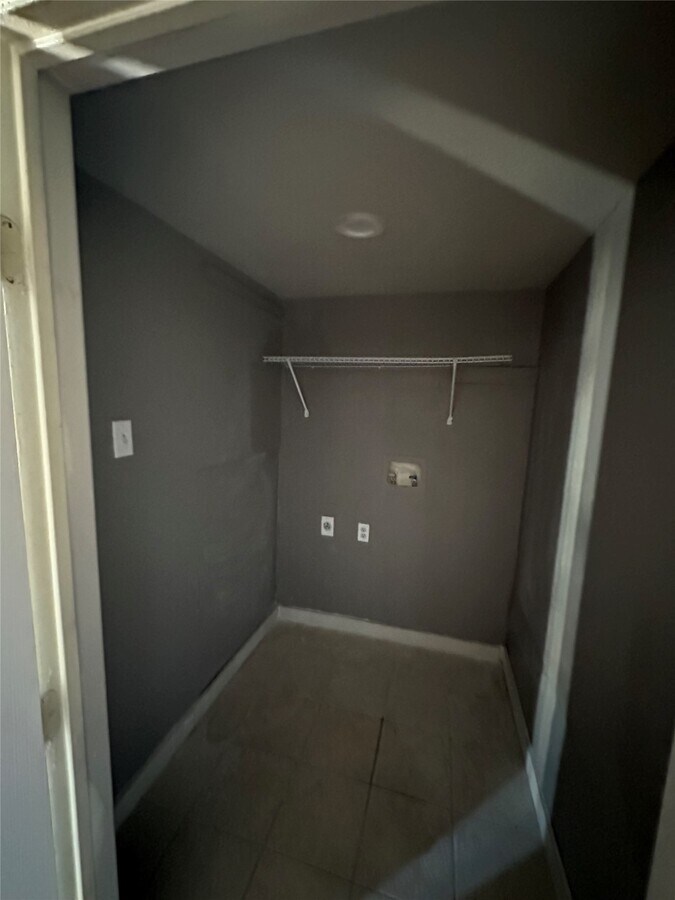 Photo - 135 N Maplewood St