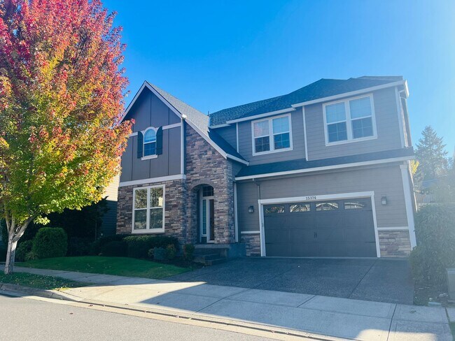 Beautifully Updated 5 Bedroom Home with a Primary En-Suite on Both the Main and Upper Level Conve... - Beautifully Updated 5 Bedroom Home with a Primary En-Suite on Both the Main and Upper Level Conve...