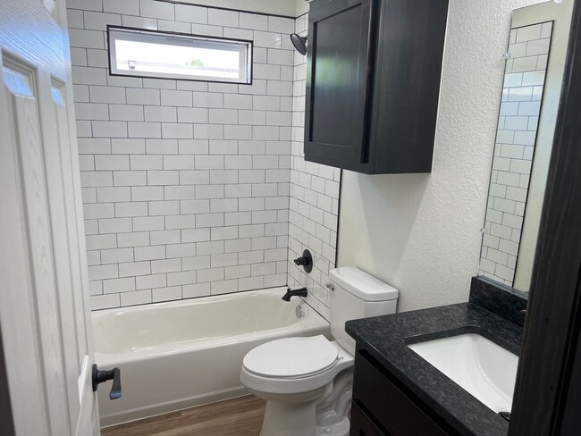 Photo - 1025-1027 S Cherokee Ave Unit 1025 S Cherokee