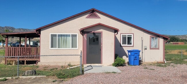 Building Photo - 1009 Tennessee Ave Rental