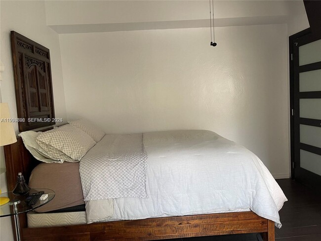 Photo - 732 NE 87th St Unit 3