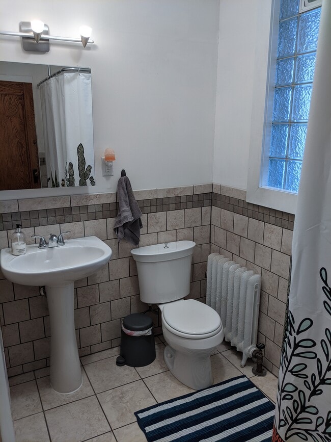 Photo - 1110 W 25th St Unit 301