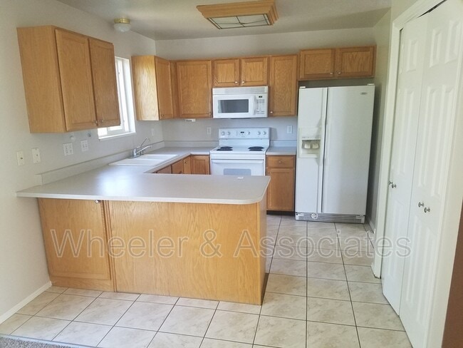 Photo - 2604 4650 S St