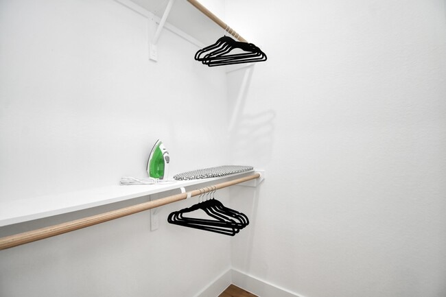 Building Photo - 7129 Sidney St