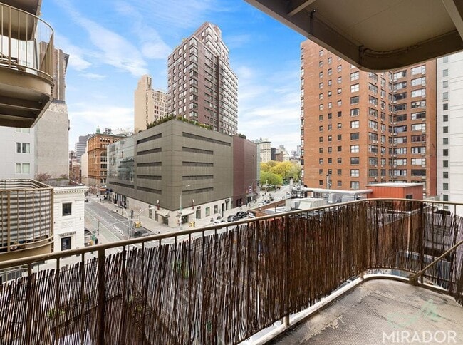 Building Photo - 2 bedroom in New York NY 10003 Unit 4B