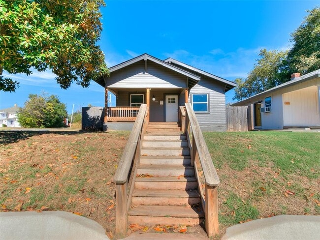 Photo - 1215 NW 8th St