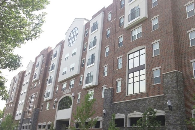 Grant Street Station - Grant Street Station Apartments