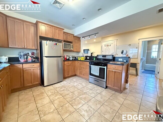 Photo - 45 Radnor Rd Unit 2