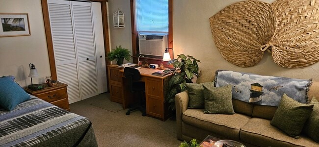 Living Room/Office Area - 26447 Bay Farm Rd Unit Apartment #1