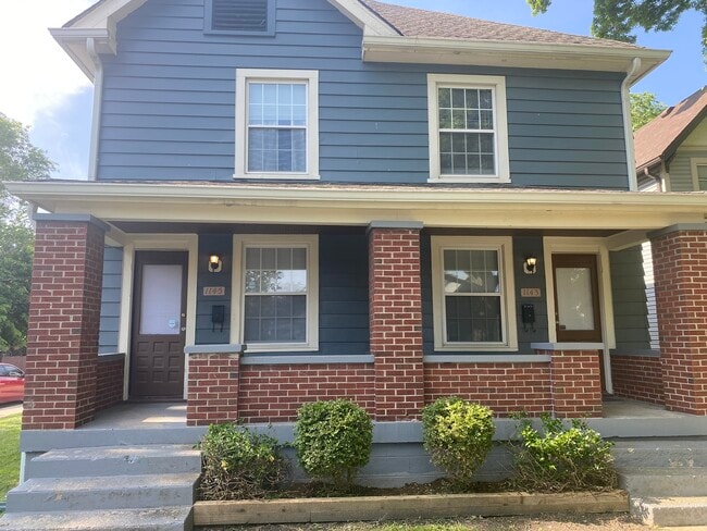 Photo - 1145 Woodlawn Ave Unidad 1